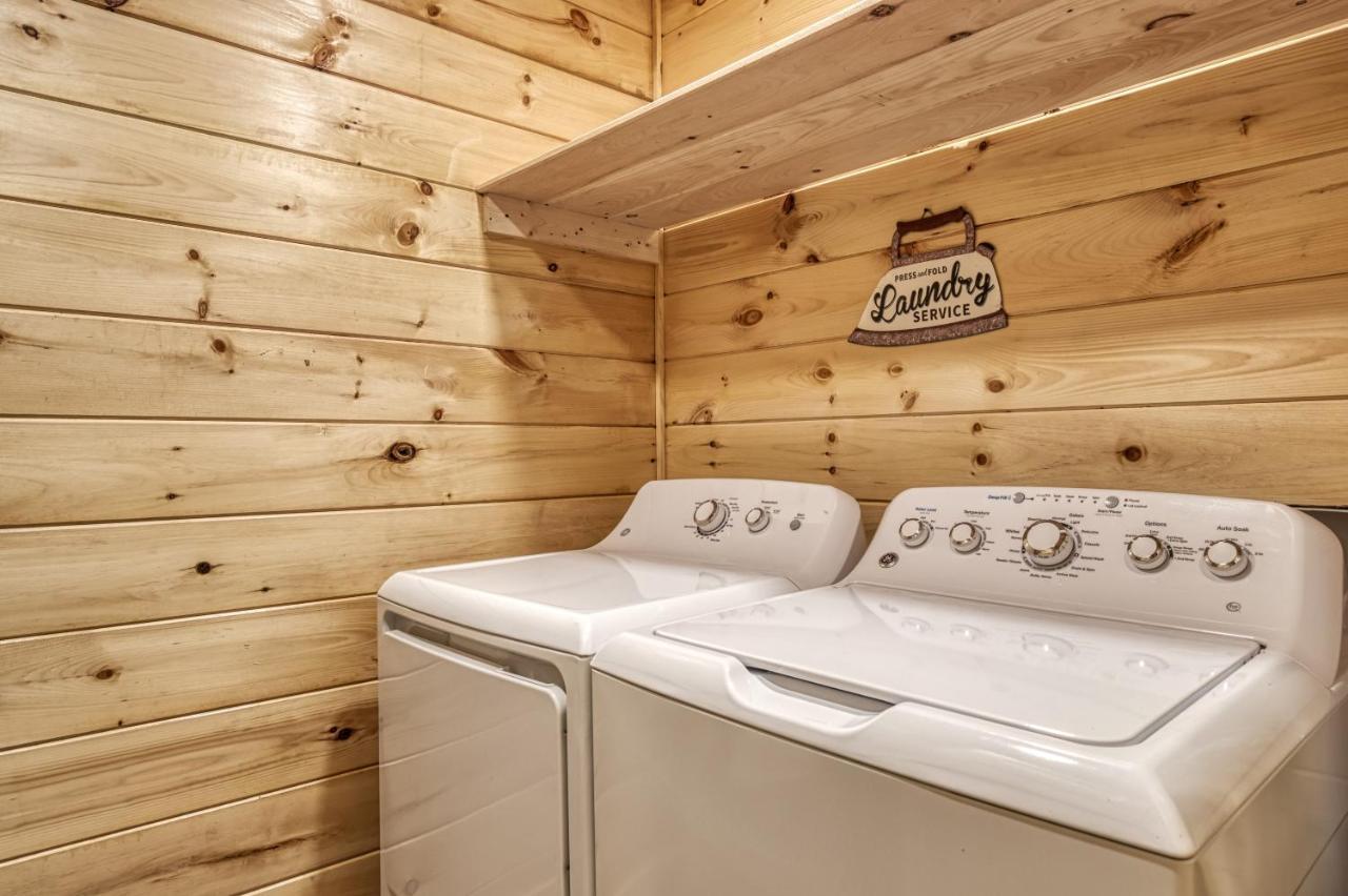 Hidden Creek, Pool Table, Hot Tub, 1089 Free Tickets Each Paid Day, Dollywood And More Gatlinburg Dış mekan fotoğraf